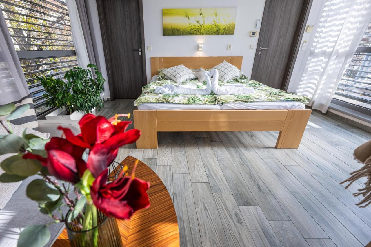 Atelier Lanna Panzió Ceske Budejovice Kültér fotó